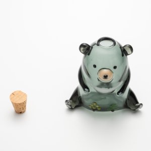 画像6: 涌井梓「ガラス瓶：ツキノワグマ」