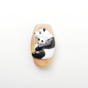 画像1: Elise Strauss　「Panda Mom holding cub」