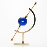 宇宙を表したガラスの球形置物 約5cm 宇宙 ガラス