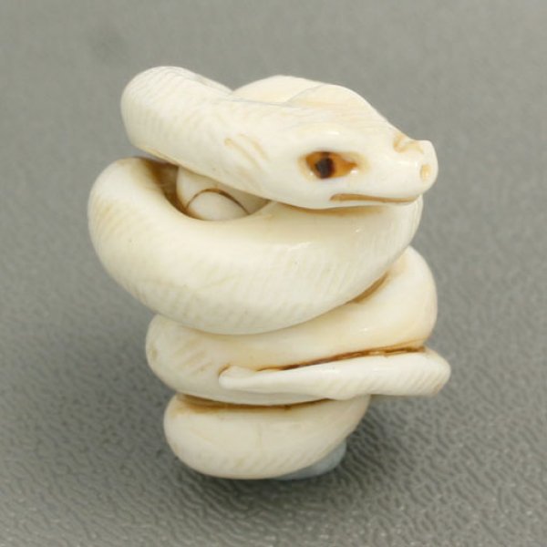 画像1: ローレン・スタンプ　Snake Ojime　（蛇緒締め） (1)